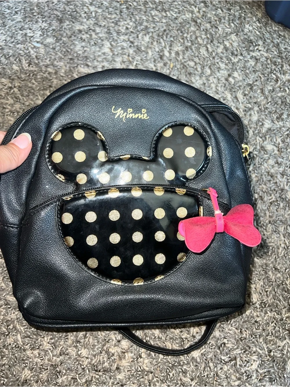 Minnie Mouse mystery grab bag (backpack plus 13 mystery items)